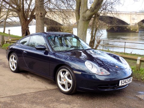 Porsche 911 CARRERA 4 67