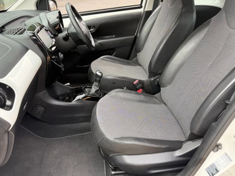 Toyota Aygo VVT-I X-PRESSION 24