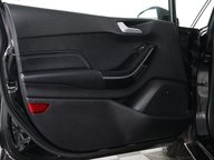 Ford Fiesta TITANIUM X 43