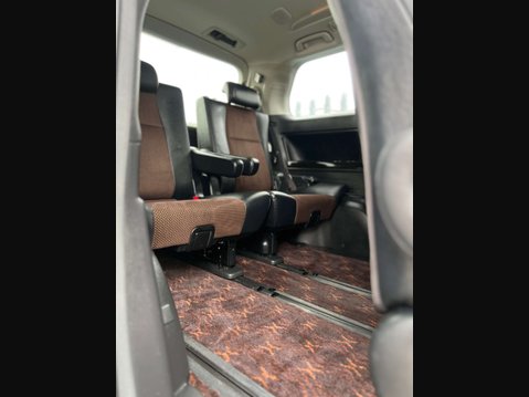 Toyota Alphard GOLDEN EYES II V6 23