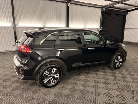 Kia Niro 1.6 GDi 2 DCT Euro 6 (s/s) 5dr 42
