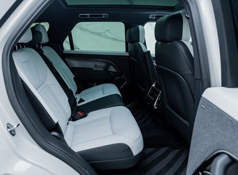 Land Rover Range Rover Sport D300 Dynamic SE 16