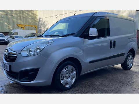 Vauxhall Combo 1.3 CDTi 2000 16v Sportive Panel Van 3dr Diesel Manual FWD L1 H1 (133 g/km, 21