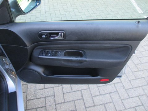 Volkswagen Golf 1.9 TDI PD GT 5dr 40