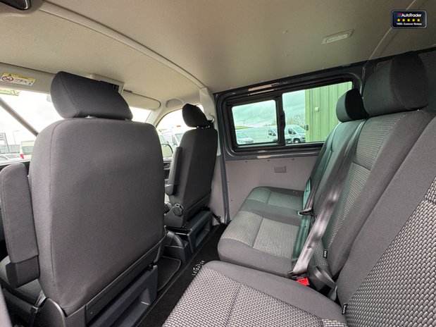 Volkswagen Transporter AUTO Crew Cab 204ps SWB L1H1 T32 Kombi Highline Air Con Cam EURO 6 13