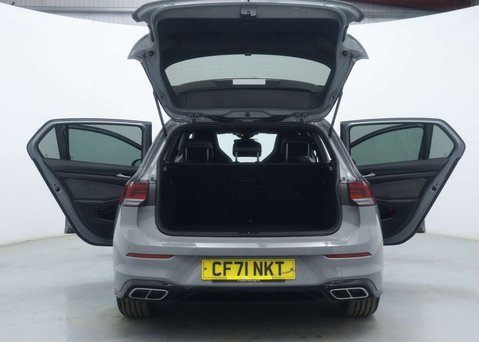 Volkswagen Golf 1.5 eTSI MHEV R-Line Hatchback 5dr Petrol Hybrid DSG Euro 6 (s/s) (150 ps) 62