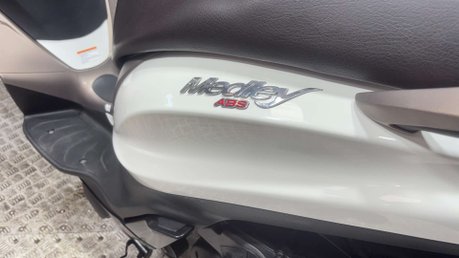 Piaggio Medley 2022 27K CLEAN 125CC LEARNER SCOOTER NEW MOT SERVICED 13