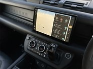 Land Rover Defender V8 77