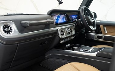 Mercedes-Benz G Class G580 with EQ-TECHNOLOGY 16