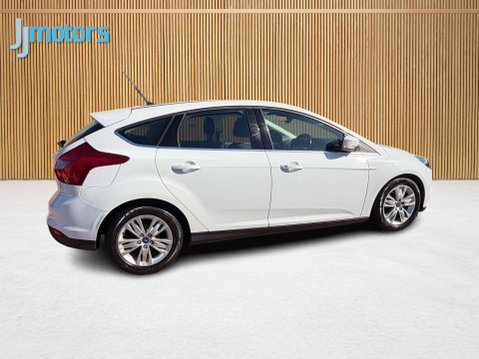 Ford Focus 1.6 TDCi Titanium Navigator Hatchback 5dr Diesel Manual Euro 5 (s/s) (115 p 2