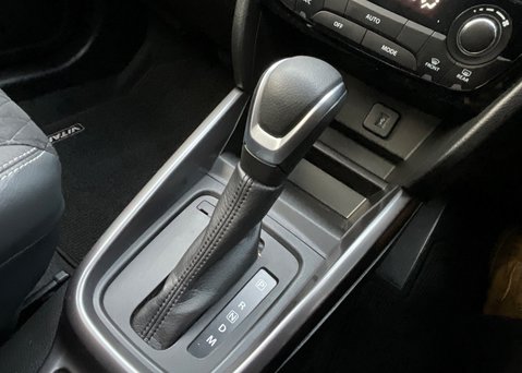 Suzuki Vitara SZ5 23