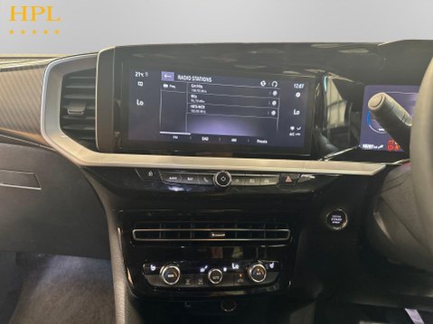 Vauxhall Mokka Electric 54kWh Ultimate SUV 5dr Electric Auto (Long Range) (156 ps) Air Con - Blueto 18