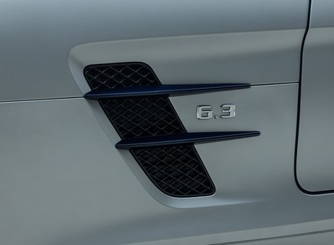 Mercedes-Benz SLS AMG GT 30