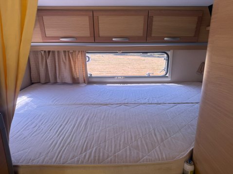 Ford Transit ROLLER TEAM AUTO ROLLER 600G 6 BERTH GARAGE 34