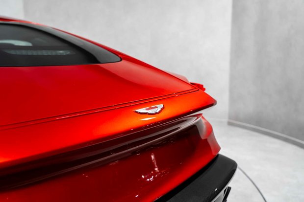 Aston Martin Vanquish V12 ZAGATO. 1 OF 99. VILLA D'ESTE PACK COSTING OVER £16K. #63 OF 99 5