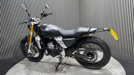 Fantic Caballero 2021 500 Flat Track ABS 6