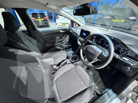 Ford Fiesta 1.0T EcoBoost Titanium Euro 6 (s/s) 5dr 12