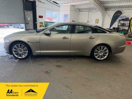 Jaguar XJ 3.0d V6 Portfolio Auto Euro 5 4dr 4