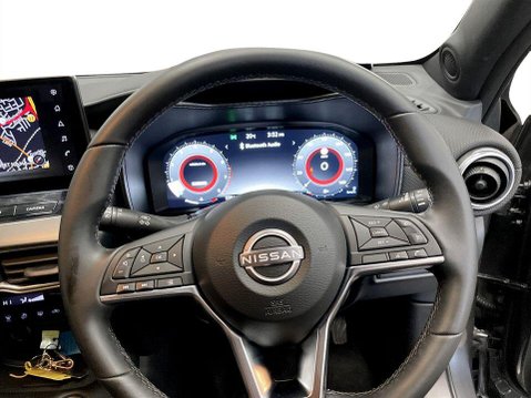 Nissan Juke 1.0 DIG-T N-Connecta SUV 5dr Petrol Manual Euro 6 (s/s) (114 ps) Air Con - 26