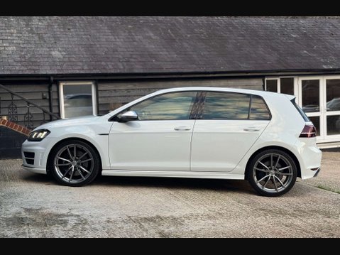 Volkswagen Golf 2.0 TSI BlueMotion Tech R Hatchback 5dr Petrol Manual 4Motion Euro 6 (s/s) 10