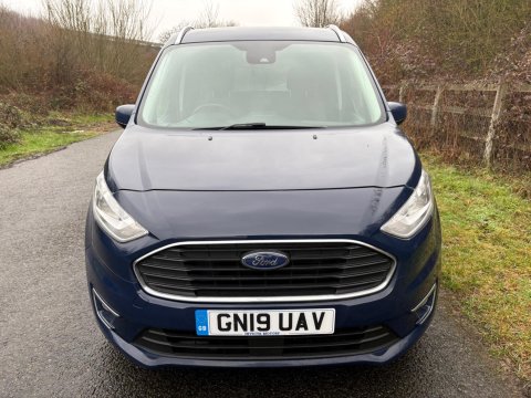 Ford Grand Tourneo Connect TITANIUM TDCI 9