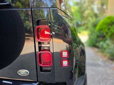 Land Rover Defender 3.0 Defender Hard Top S D MHEV Auto 4WD 5dr 61