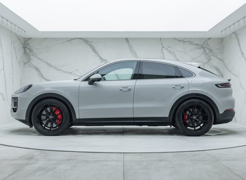 Porsche Cayenne TURBO E-HYBRID COUPE 5