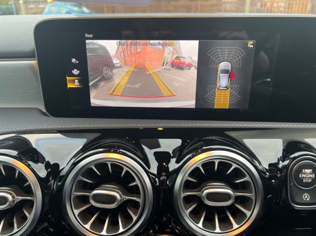 Mercedes-Benz A Class A 180 D AMG LINE PREMIUM PLUS 31