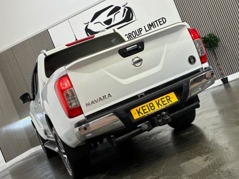 Nissan Navara 2.3 dCi Tekna 4WD Euro 6 (s/s) 4dr 16