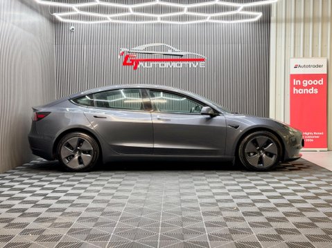 Tesla Model 3 (Dual Motor) Long Range Auto 4WDE 4dr 7