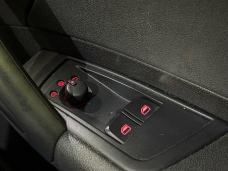 Audi A1 1.4 TFSI S line S Tronic Euro 5 (s/s) 3dr 17