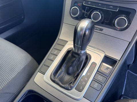 Volkswagen Passat SE TDI BLUEMOTION TECHNOLOGY DSG 16