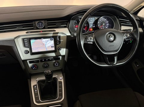 Volkswagen Passat SE BUSINESS TDI BLUEMOTION TECHNOLOGY 12