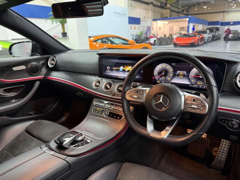 Mercedes-Benz E Class 2.0 E220d AMG Line Coupe 2dr Diesel G-Tronic+ Euro 6 (s/s) (194 ps) 38