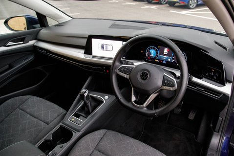 Volkswagen Golf LIFE TSI 4
