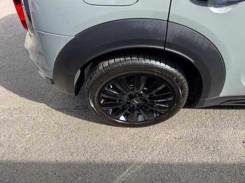 Mini Countryman COOPER S 32