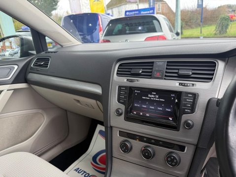 Volkswagen Golf 1.6 TDI BlueMotion Tech Match Euro 5 (s/s) 5dr 18