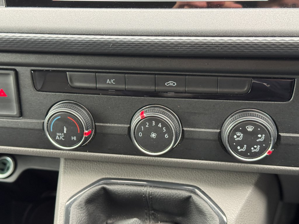 2020 Volkswagen TransporterSWB L1H1 Low Roof Highline T28 Air Con Sensors EURO 6 — thumbnail 33 of 51