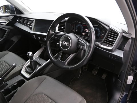 Audi A1 1.0 TFSI 30 Sport Sportback Euro 6 (s/s) 5dr 17