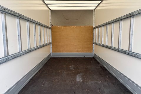 Iveco Daily 35C14HB Hi-Matic Luton with Tail Lift 12