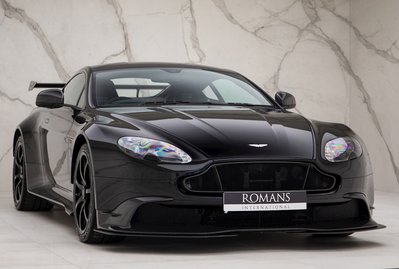 Aston Martin Vantage GT8 