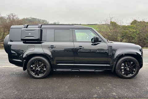 Land Rover Defender 130 D300 Outbound 5dr 8