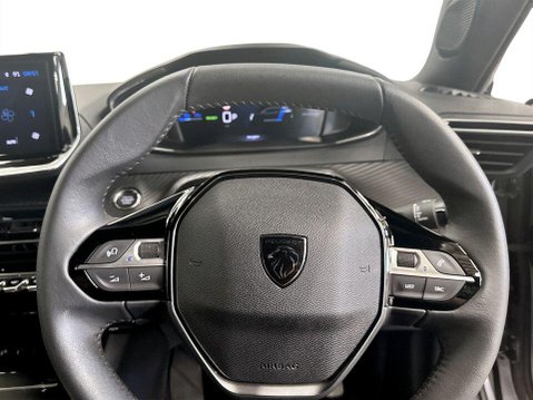 Peugeot e-2008 50kWh Allure SUV 5dr Electric Auto (7kW Charger) (136 ps) DAB Radio - Parki 13
