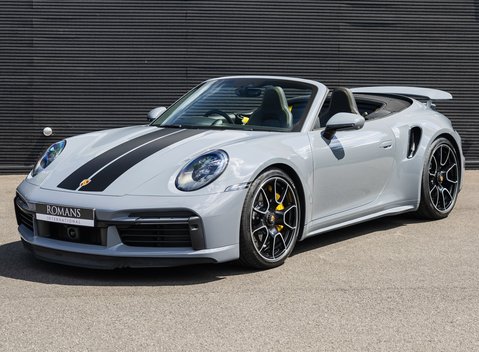 Porsche 911 Turbo S CABRIOLET (992) 2