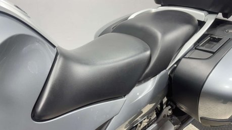 BMW R 1200 RT 2006 45K NEW MOT COMES SERVICED FULL LUGGAGE TOURER BIKE 48