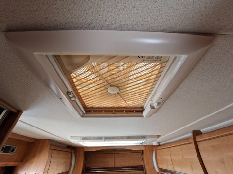 Auto-Trail Cheyenne 740s E 26