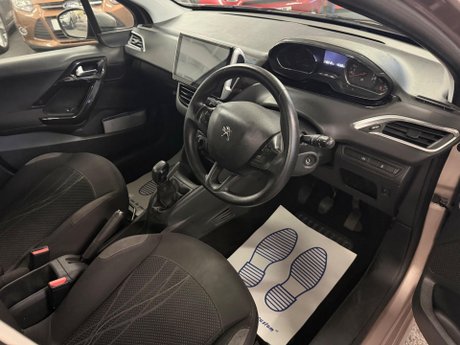 Peugeot 208 1.4 HDi Active Euro 5 5dr 31