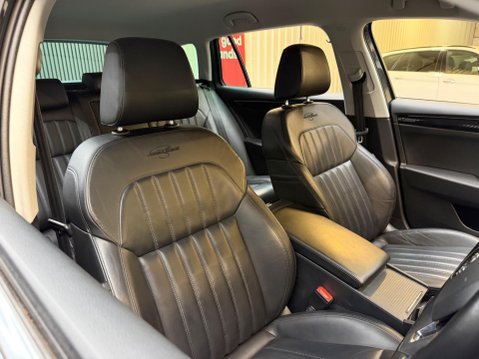 Skoda Superb 2.0 TDI Laurin & Klement Euro 6 (s/s) 5dr 29