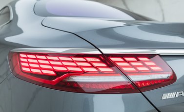 Mercedes-Benz S Class AMG S63 Coupe 27