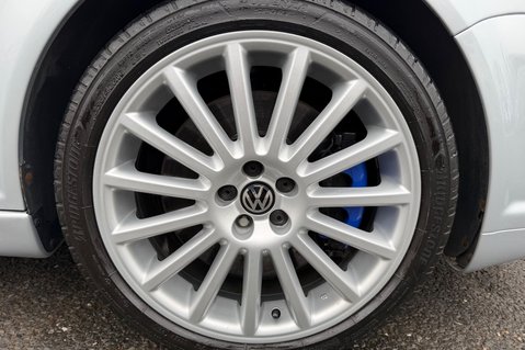 Volkswagen Golf R32 - STUNNING CAR - £15K SPENT ON RECENT RESTO -NEW CLUTCH -NEW MOT 44